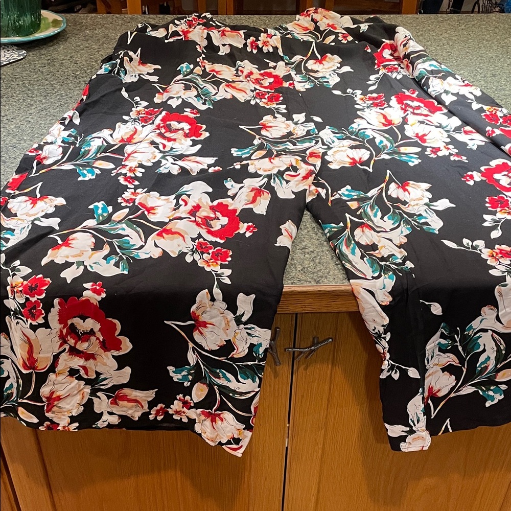 Buenos Ninos XXXL Floral Sleeveless Wide Leg pull on Romper Tropical Floral